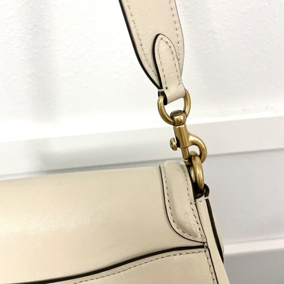 COACH Glovetanned Leather Beat Saddle Bag B4/Ivory One Size - Picture 9 of 15